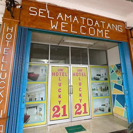Hotel Lucky 21 Syariah RedPartner Lubuklinggau Bagian luar foto