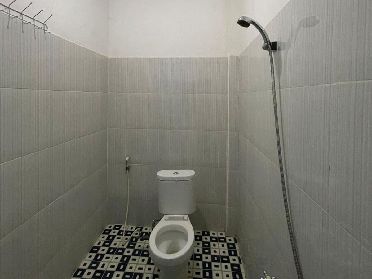 Hotel Lucky 21 Syariah RedPartner Lubuklinggau Bagian luar foto