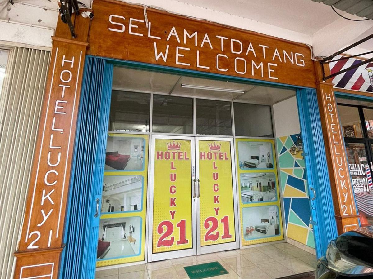 Hotel Lucky 21 Syariah RedPartner Lubuklinggau Bagian luar foto